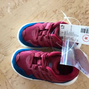 Adidas yung 96 toddlers size 6 NWT